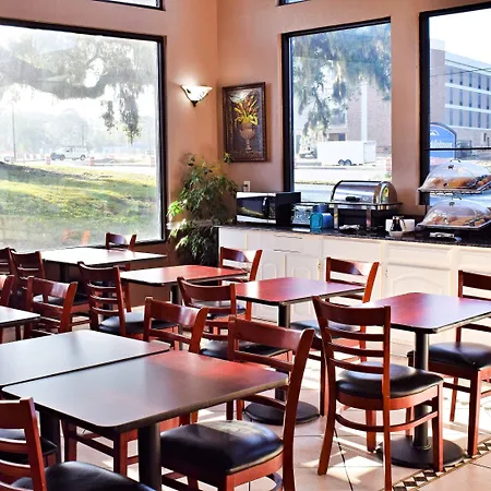Howard Johnson By Wyndham Beaufort/Parris Island-2