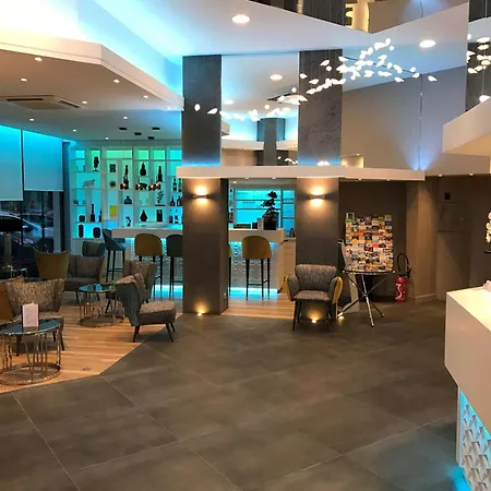 Best Western Plus Hotel Carlton Annecy-2