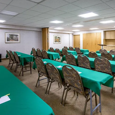 Days Inn By Wyndham Vineland-2