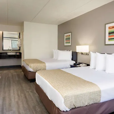 Travelodge By Wyndham College Park-2