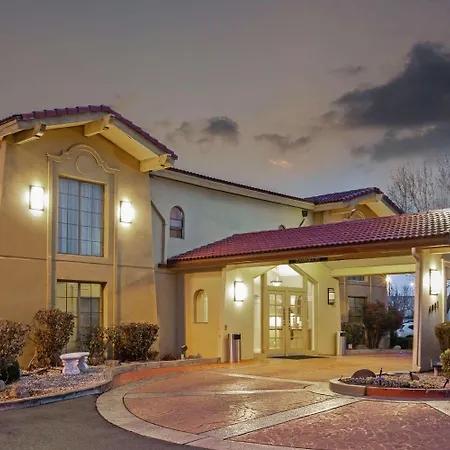 Days Inn By Wyndham Reno-3