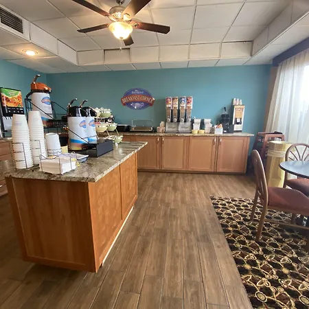 Baymont By Wyndham Fayetteville-3