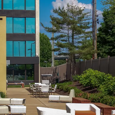 Holiday Inn And Suites Charleston West By Ihg-3