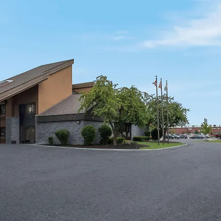 Quality Inn Toledo Westgate-2