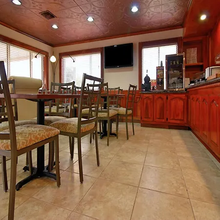 Americas Best Value Inn Kingsville-3
