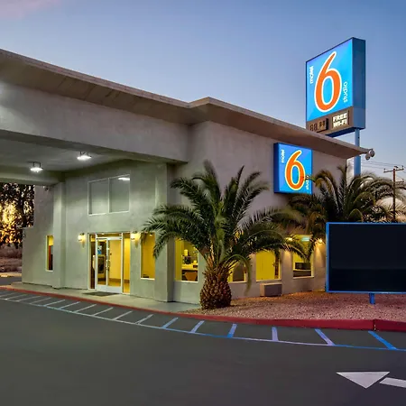 Motel 6 Victorville-3