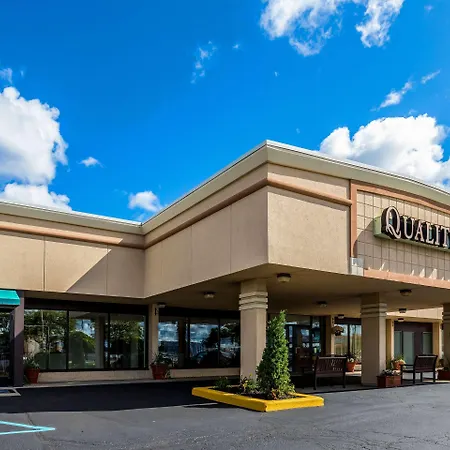 Quality Inn University Lansing-3