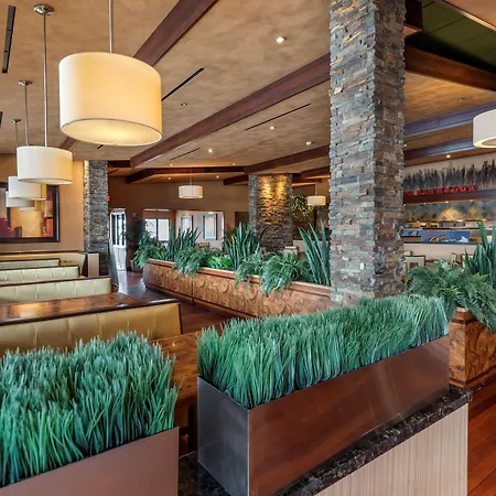 Best Western Plus Oswego Hotel And Conference Center-3
