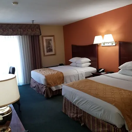 Days Inn & Suites By Wyndham Red Rock-Gallup-2