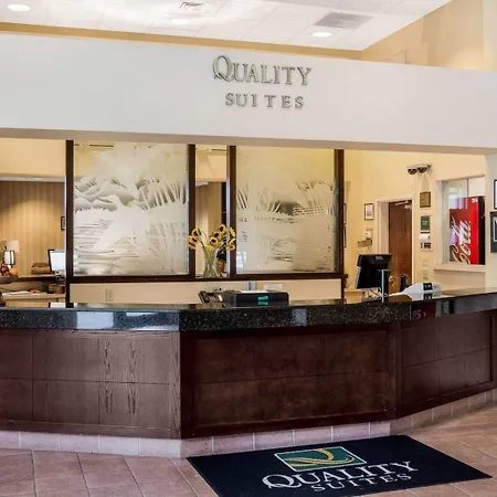 Quality Suites Lake Wright - Norfolk Airport-3