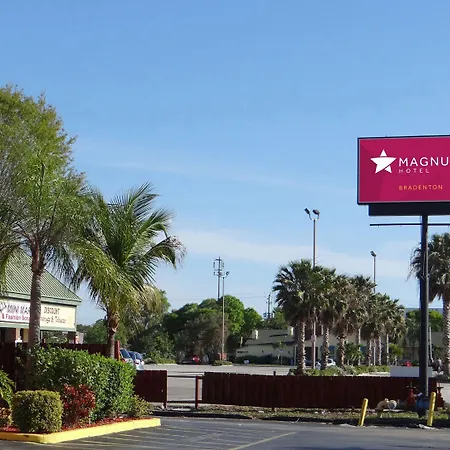 Magnuson Hotel Bradenton-3
