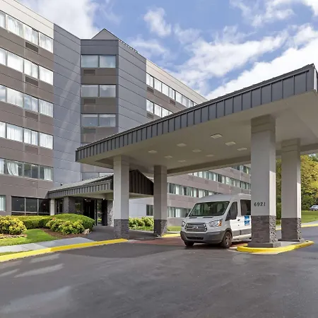 Clarion Hotel & Suites BWI Airport North-2
