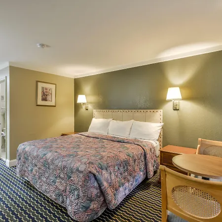 Wake Inn-2