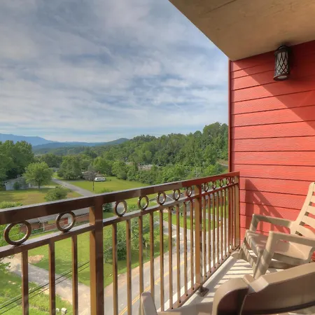 Country Cascades Waterpark Resort-3