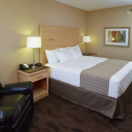 Livinn Hotel Cincinnati North/ Sharonville-3