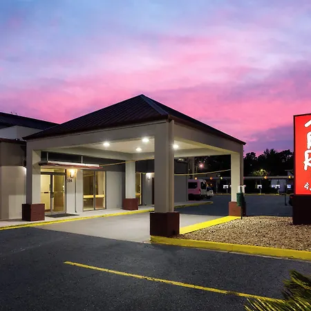Red Roof Inn & Suites Statesboro - University-2
