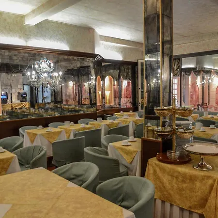Hotel Le Boulevard-2