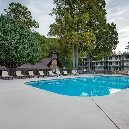 Glenstone Lodge-3