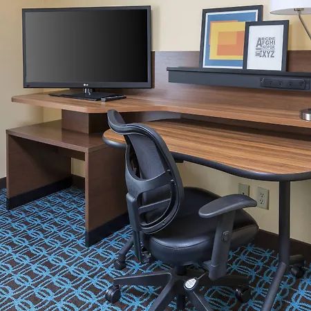 Fairfield Inn & Suites Lincoln-2