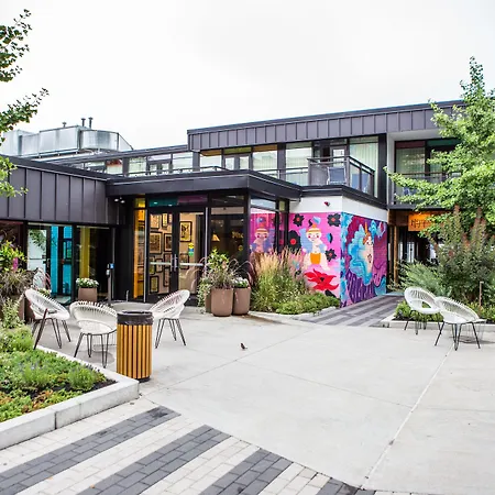 The Verb Hotel-2