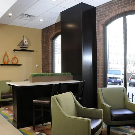 Days Inn By Wyndham Baltimore Inner Harbor-3