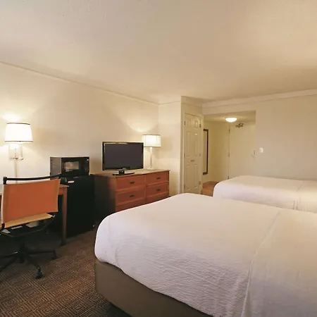 La Quinta By Wyndham Coral Springs University Dr-3