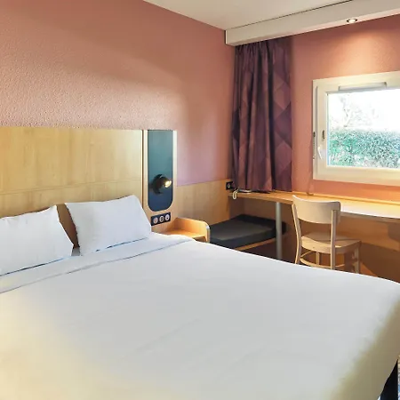 B&B HOTEL Orly Rungis Aéroport 3 étoiles-2