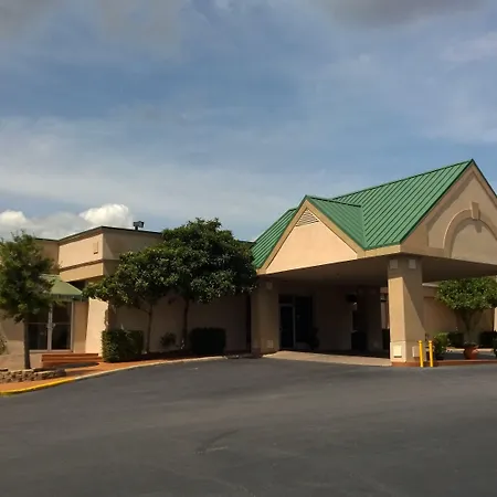 Ramada By Wyndham & Suites Warner Robins-2