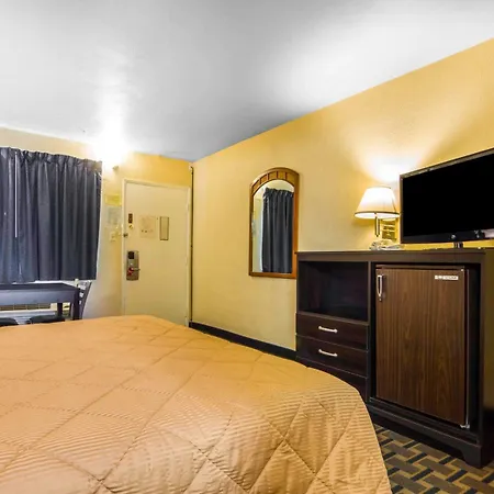 Econo Lodge Sacramento Convention Center-3