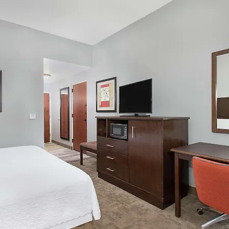 Hampton Inn Cullman-3