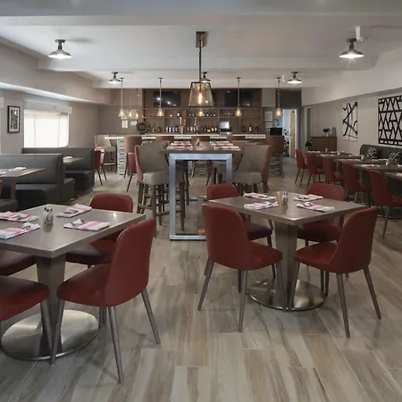 Four Points By Sheraton Dallas Arlington Entertainment District-2