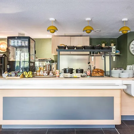 B&B HOTEL Annemasse Est-2