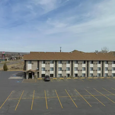 Super 8 By Wyndham Miles City-2