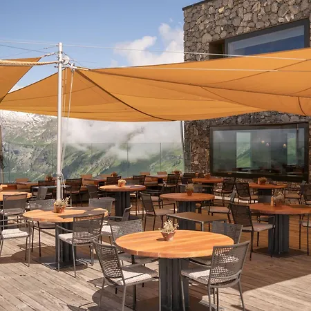 Chetzeron Mountain Hotel-2