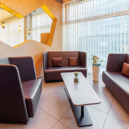B&B Hotel Stuttgart-Bad Cannstatt-3
