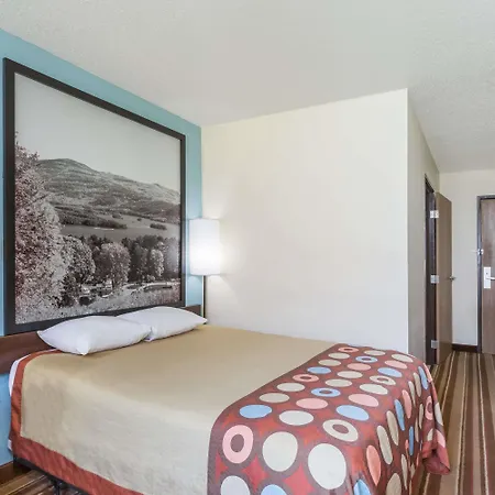 Super 8 By Wyndham Danville Va-2