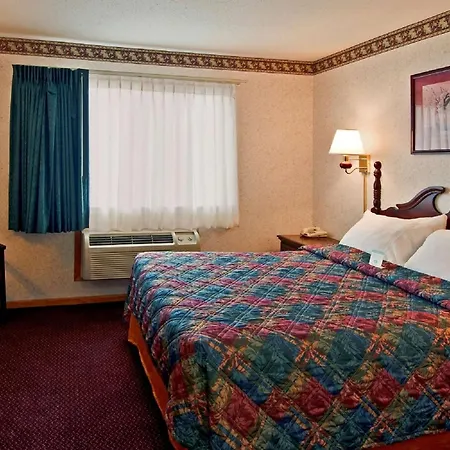 Americas Best Value Inn Waukegan-3