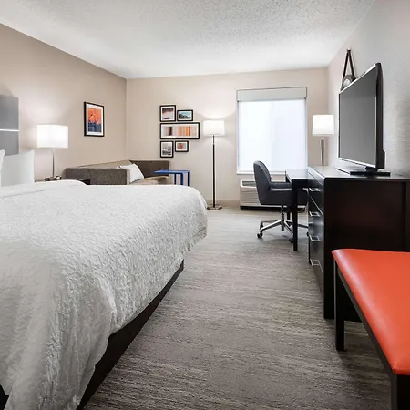 Hampton Inn Loveland-2