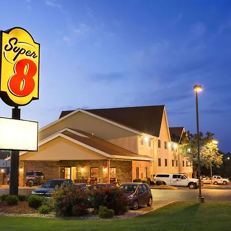 Super 8 By Wyndham Alton-2