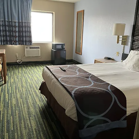 Boarders Inn & Suites By Cobblestone Hotels Waterloo Cedar Falls-2