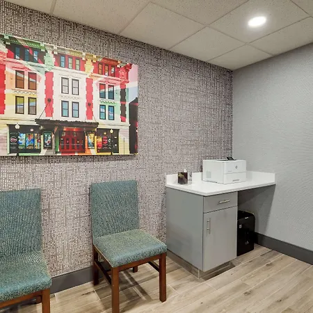 Hampton Inn Lebanon-2