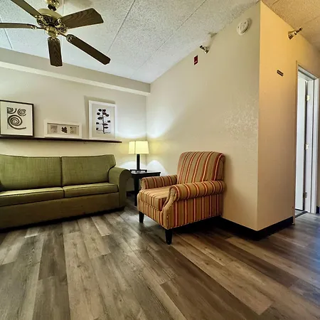 Quality Inn & Suites Alexandria-2