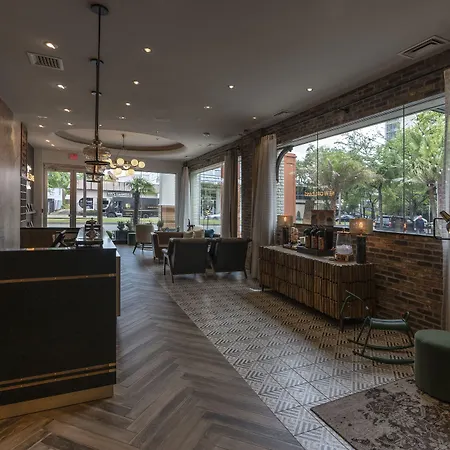 St Charles Coach House, An Ascend Collection Hotel-3