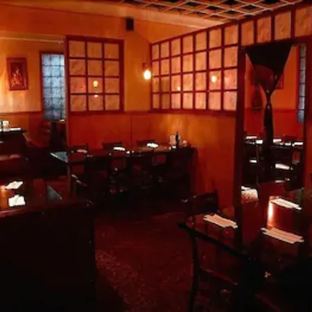 Econo Inn-2