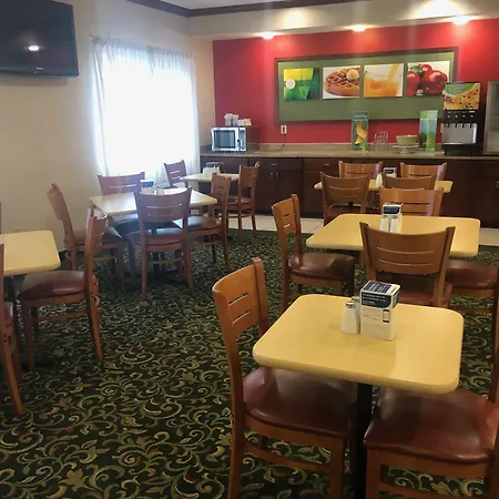 Quality Inn & Suites-3