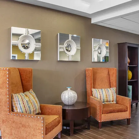 Hampton Inn Adel-3