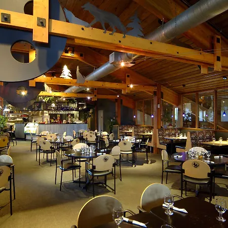 Lake Louise Inn-3