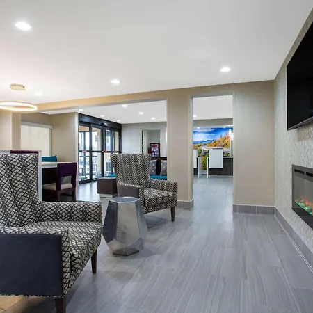 La Quinta Inn By Wyndham Roanoke Salem-2