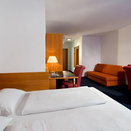 ACHAT Hotel Stuttgart Zuffenhausen-3