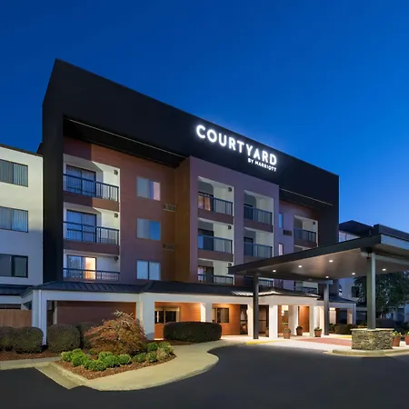 Courtyard By Marriott Burlington-3